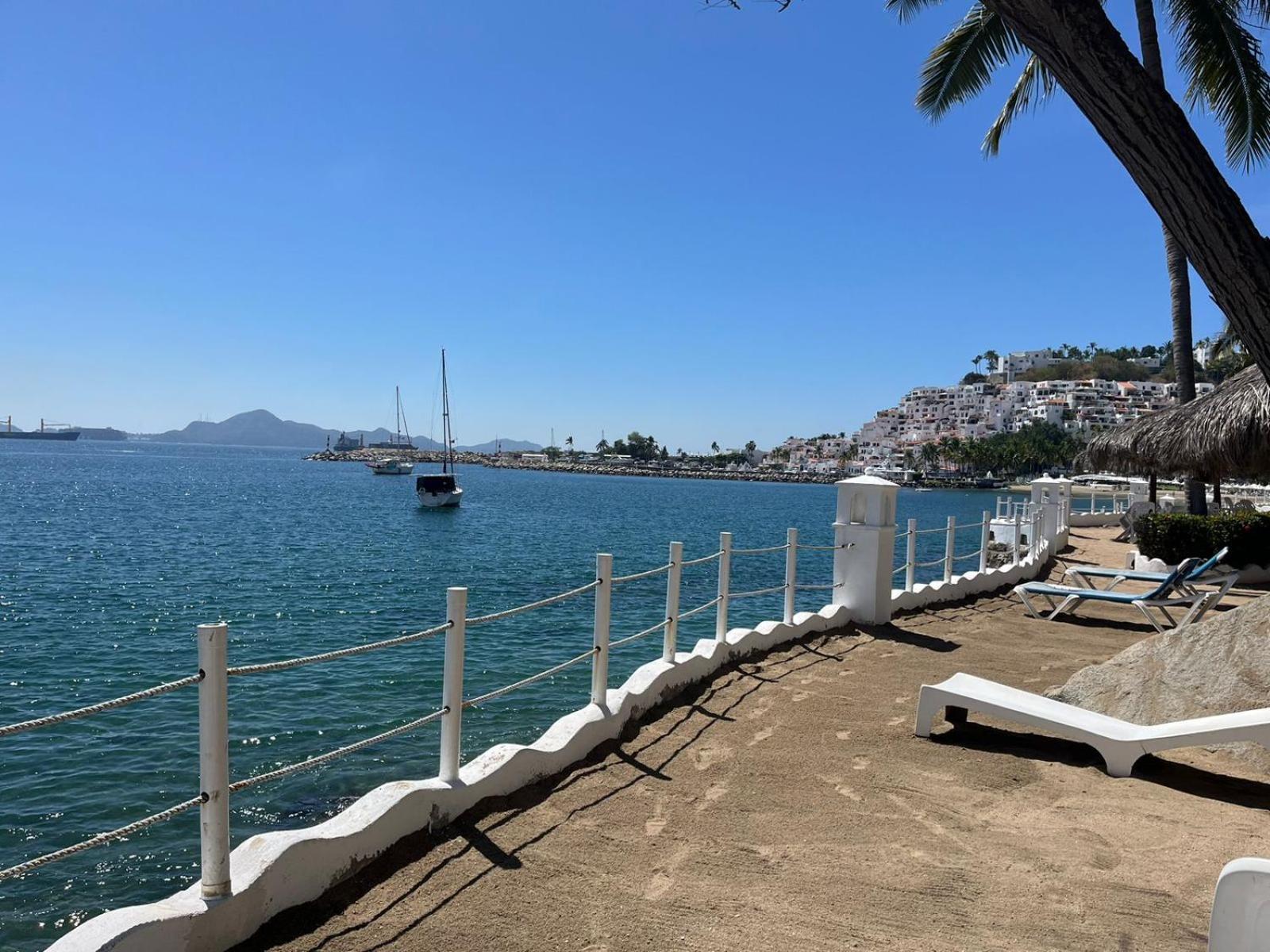 Aparthotel Departamento Familiar Con Vista Al Mar Manzanillo Esterno foto