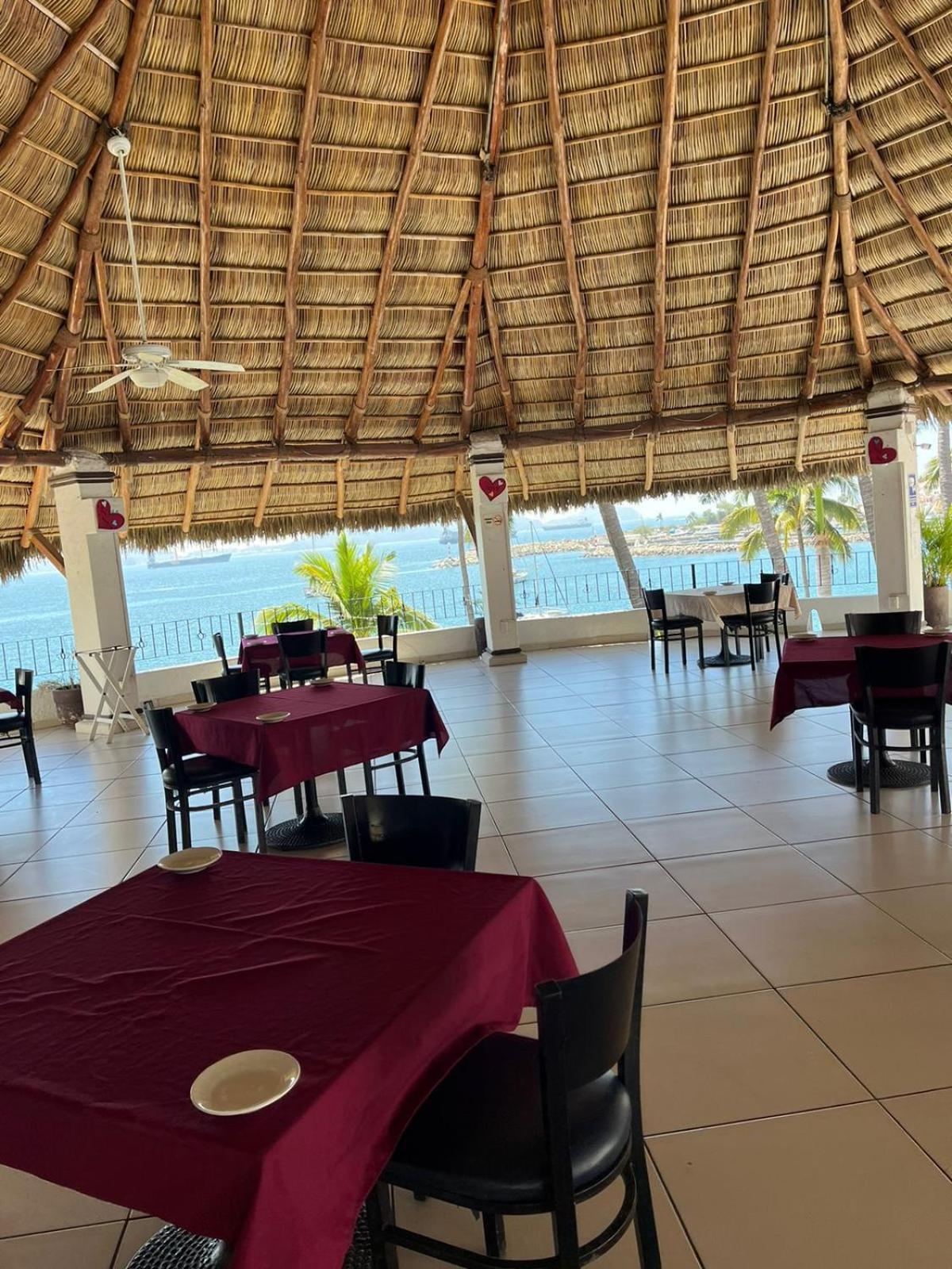 Aparthotel Departamento Familiar Con Vista Al Mar Manzanillo Esterno foto